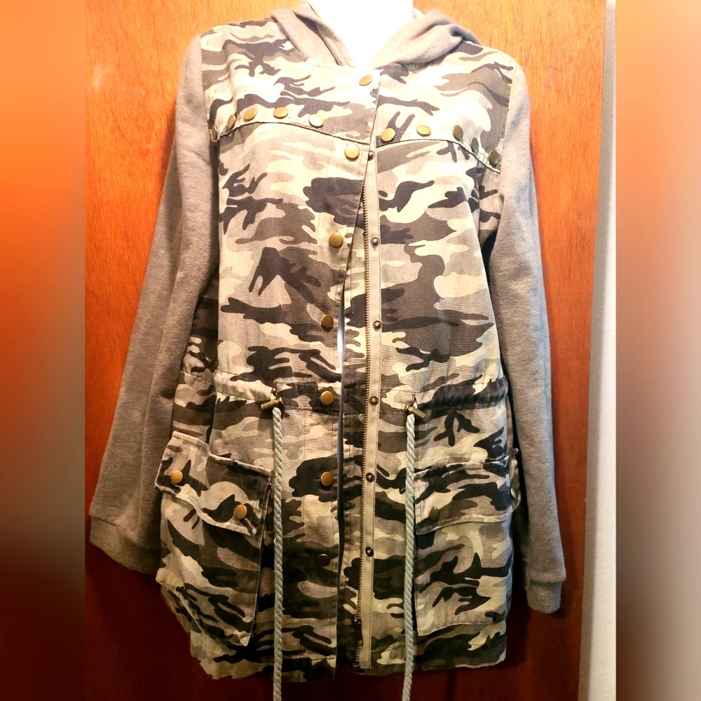 Ya Los Angeles camo &gray lightweight hooded sweatshirt style jacket